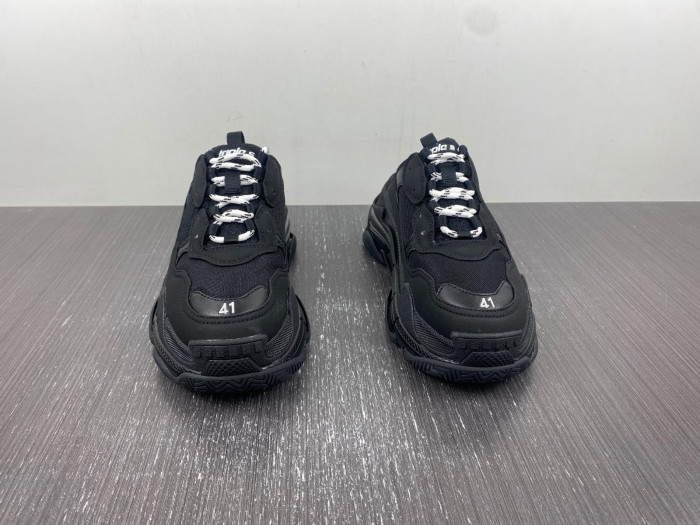 Ba*len*cia*ga triple s sneaker 80000102
