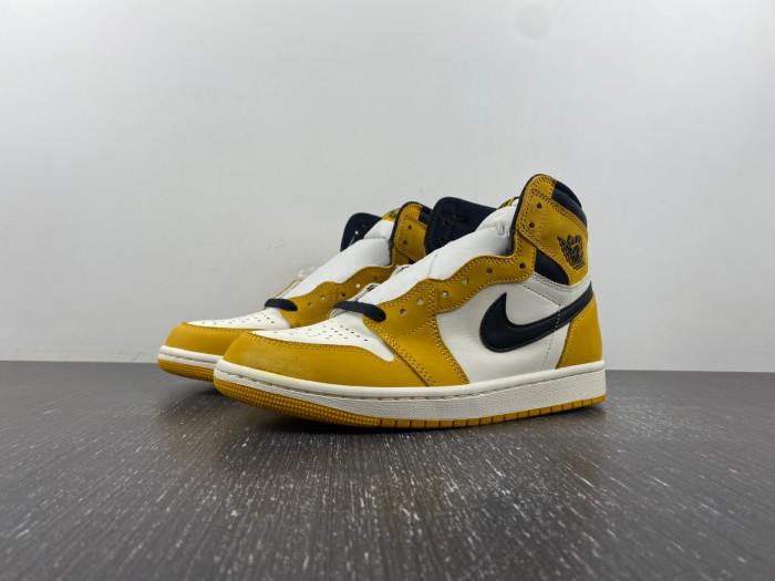 air jordan 1 retro high og ''yellow ochre'' dz5485-701