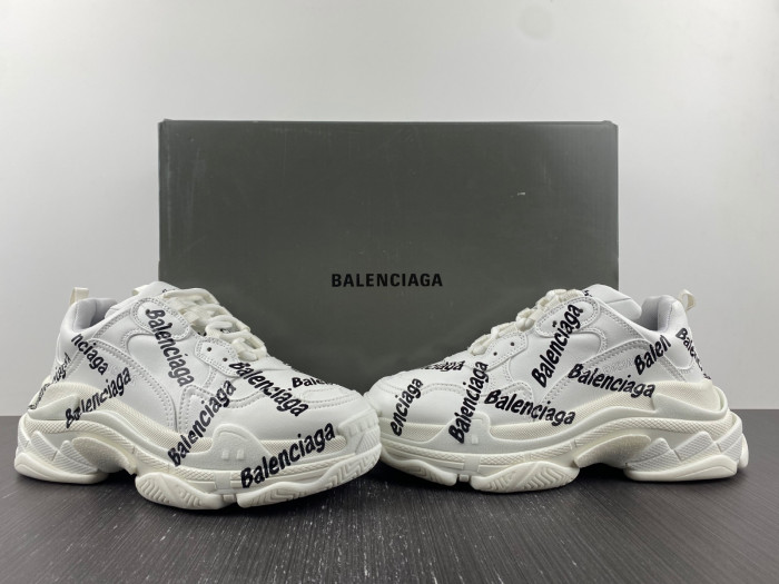 Ba*len*cia*ga triple s sneaker 8000041