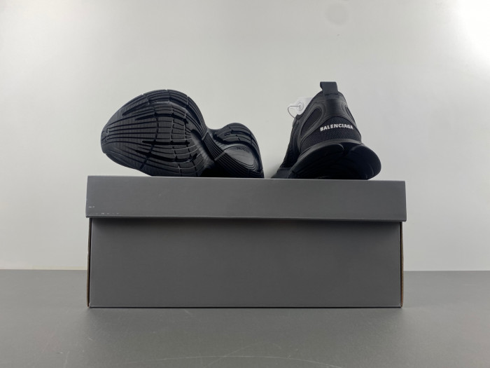Ba*len*cia*ga sneaker