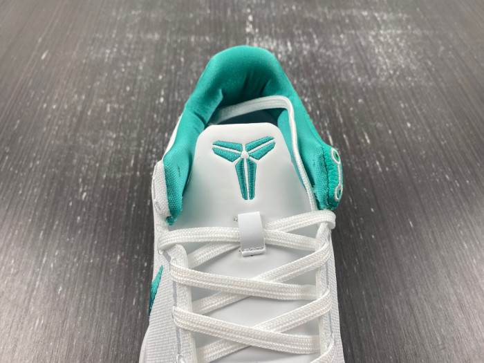 nike kobe 8 protro “radiant emerald” fq3549-101