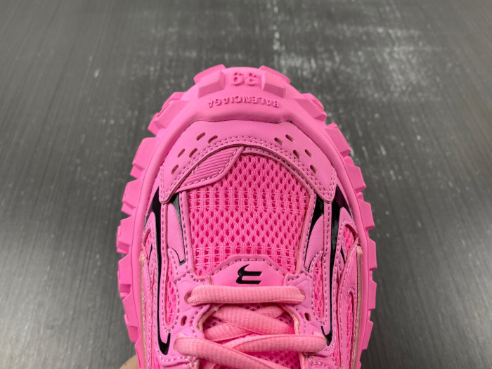 Ba*len*cia*ga defender sneaker