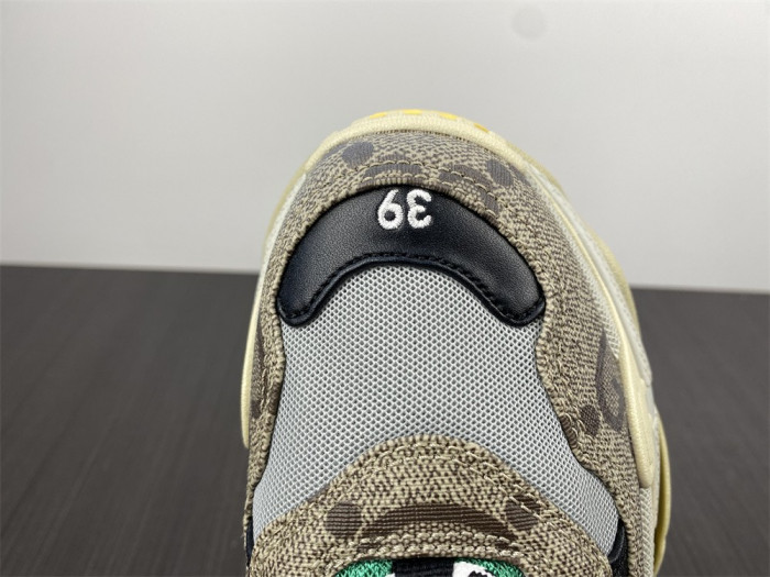 Ba*len*cia*ga triple s sneaker 8000039