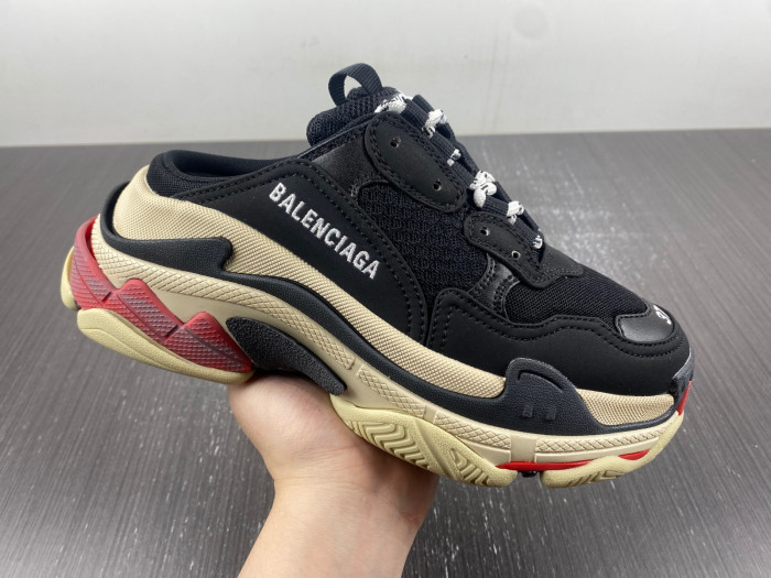 Ba*len*cia*ga triple s sneaker 80000107