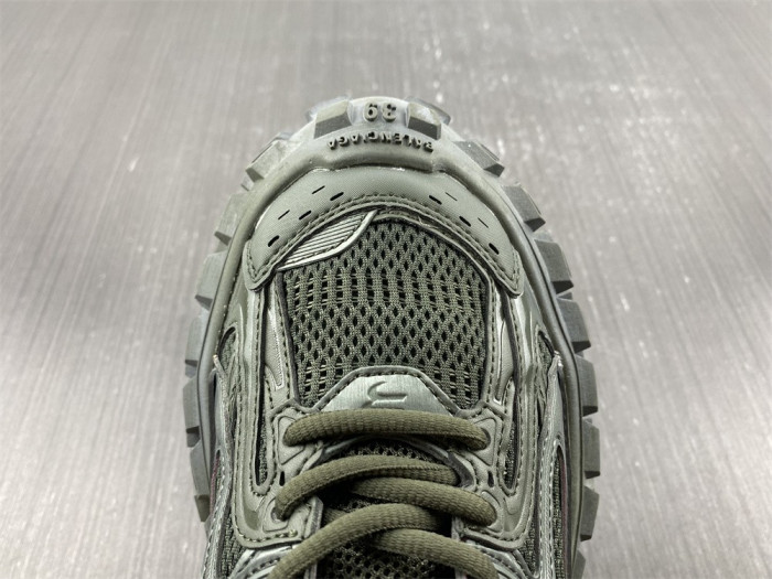 Ba*len*cia*ga defender 8000029