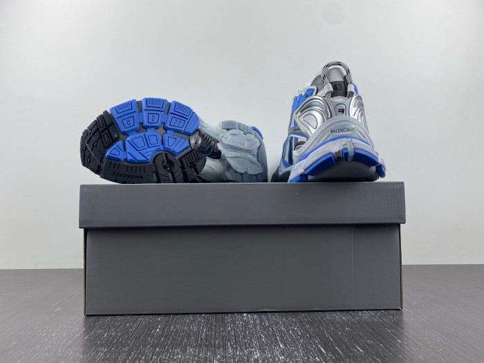 Ba*len*cia*ga runner sneaker