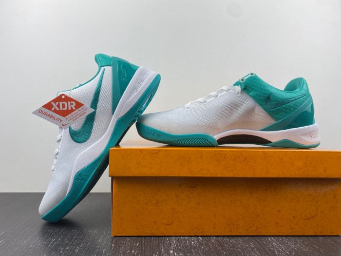 nike kobe 8 protro “radiant emerald” fq3549-101