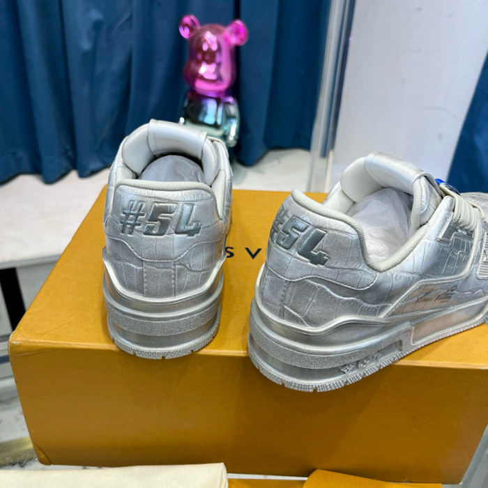 lv snekaers l0000237