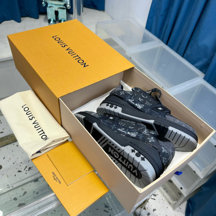 lv snekaers l0000211