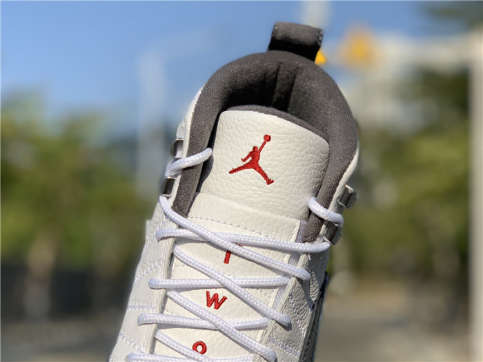 air jordan 12 gs white / dark grey 153265-160