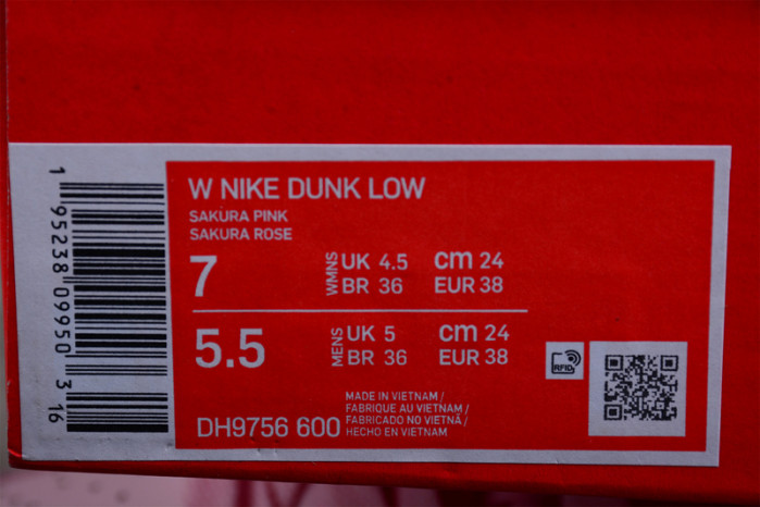 nike dunk low gs “triple pink” dh9765-600