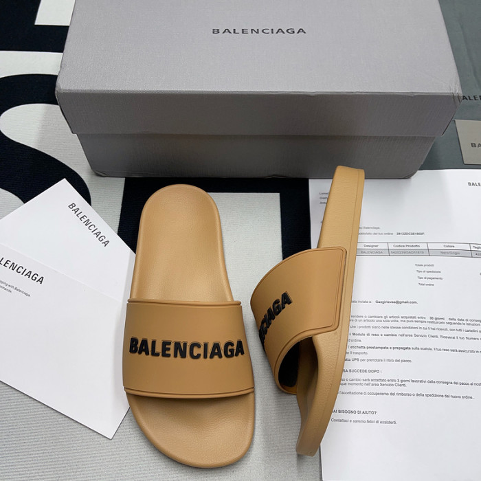 balenciag* sandal bs21