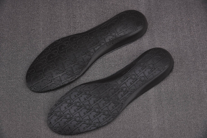 dio* sneakers t0000-033