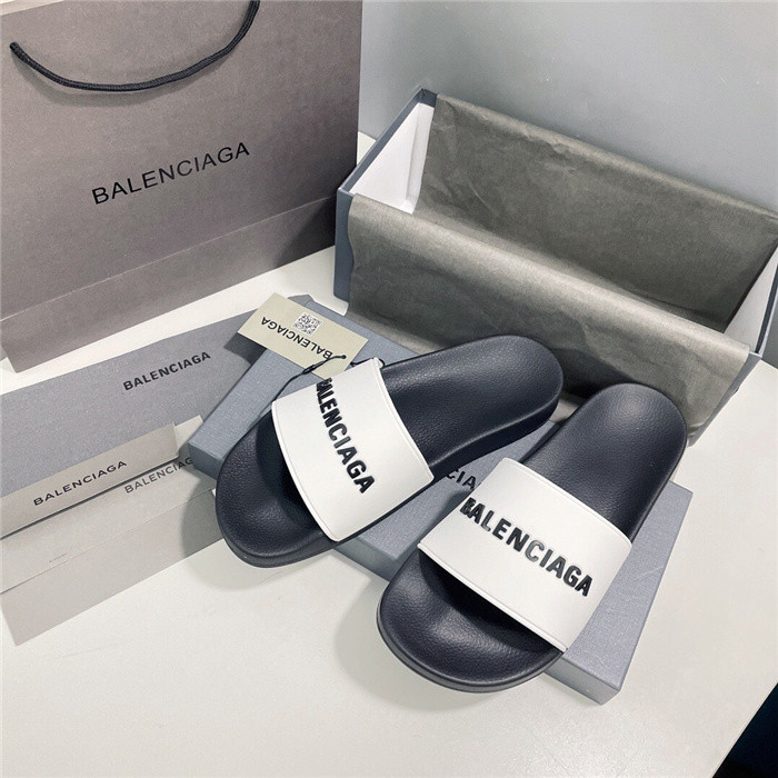 balenciag* sandal bs45