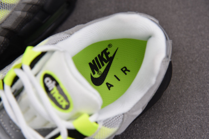 nike air max 95 og neon 554970-071