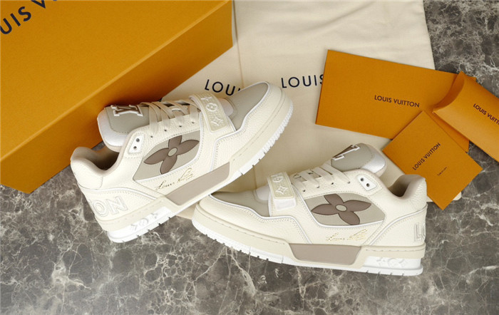 lv snekaers l0000335