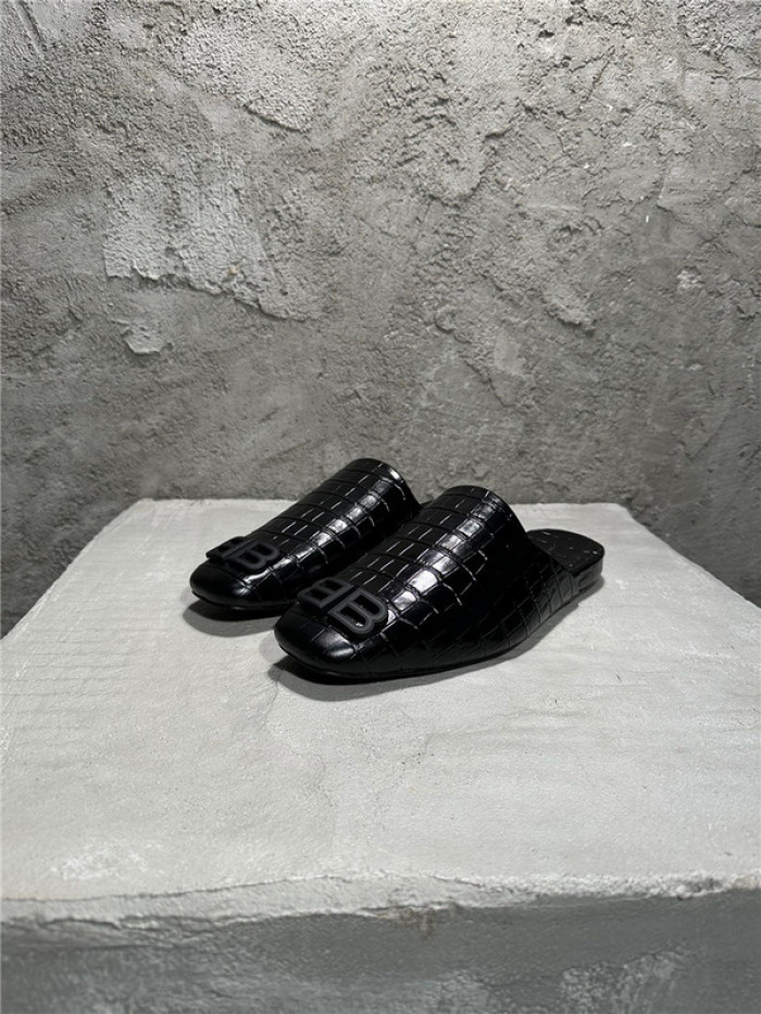 balenciag* sandal bs67