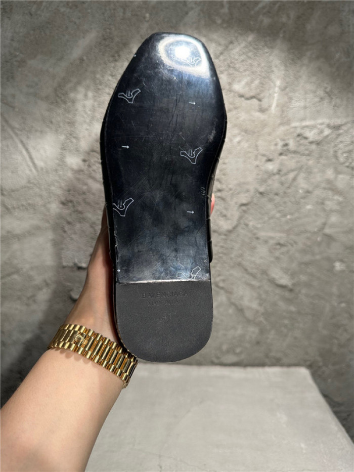 balenciag* sandal bs67