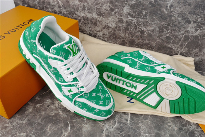 lv snekaers l0000321