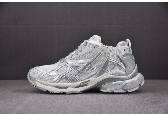 Balenciaga Runner sneaker W3RBL 8100