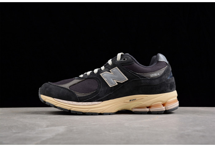 New Balance 2002 M2002RHO