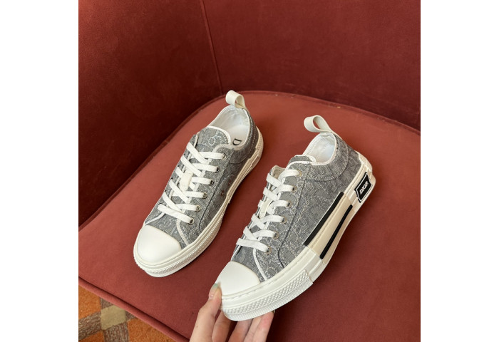 B23 OBLIQUE LOW Top SNEAKERS T00480H107