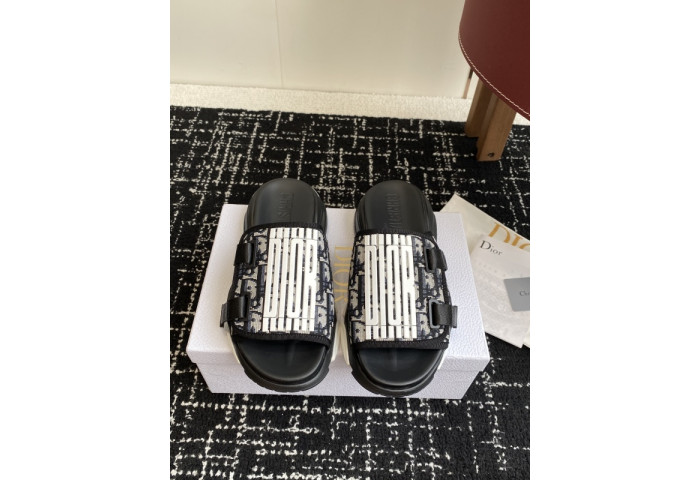 Dio* sandals DS100