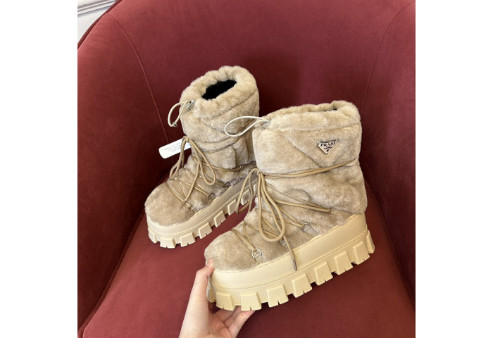 PRAD* boots P135