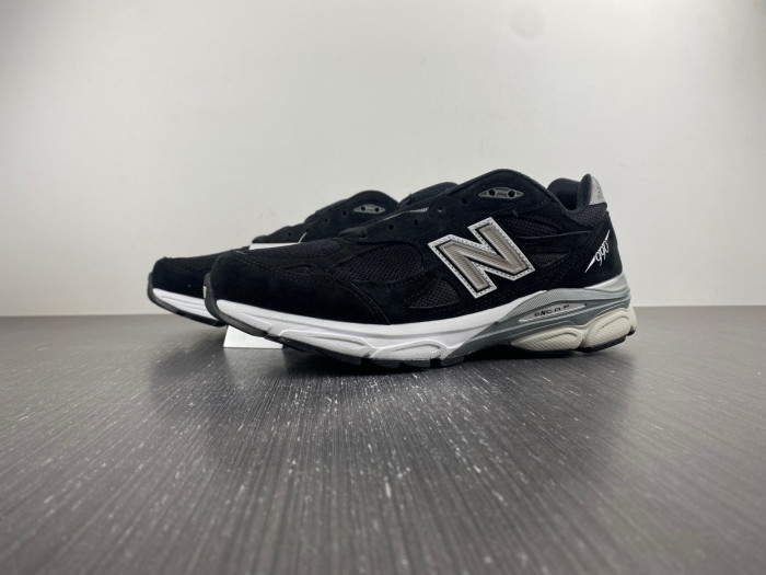 new Balance x WTAPS 2020 DFY23