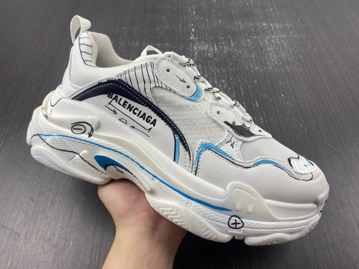 Balenciaga TRIPLE S SNEAKER 8000098