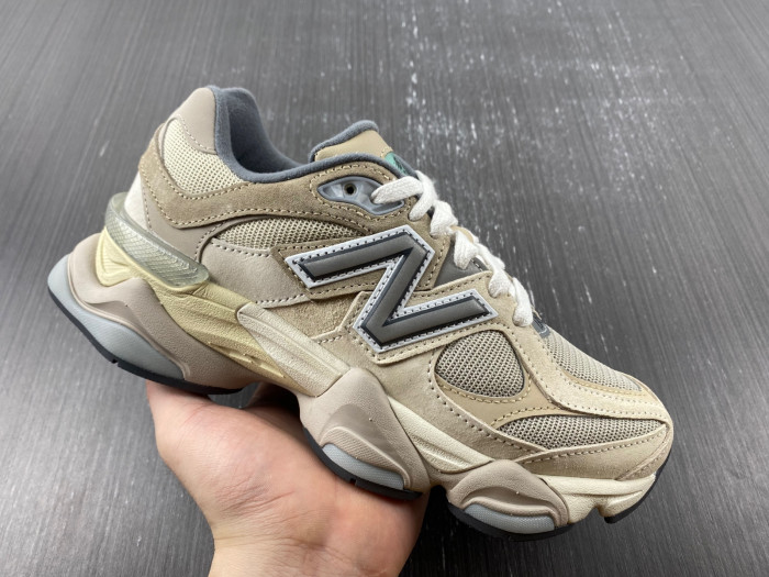 Bape x New Balance 2002R M2002RHO DFY15