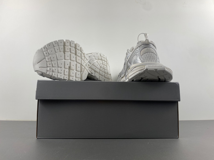 Balenciaga 3XL sneaker pop17