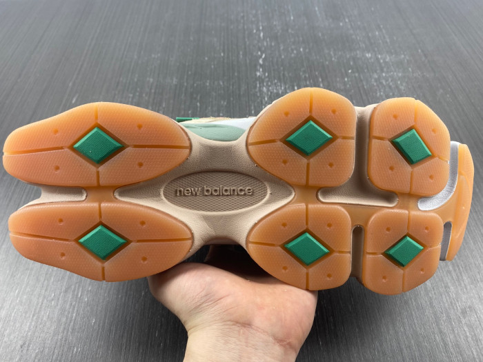 Bape x New Balance 2002R M2002RHO DFY13