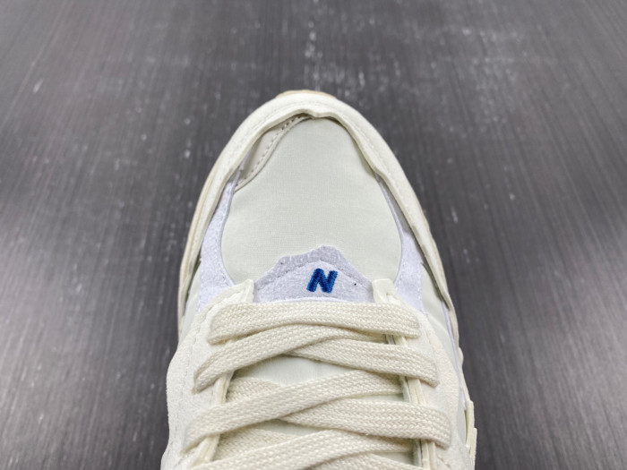 Bape x New Balance 2002R M2002RHO DFY11