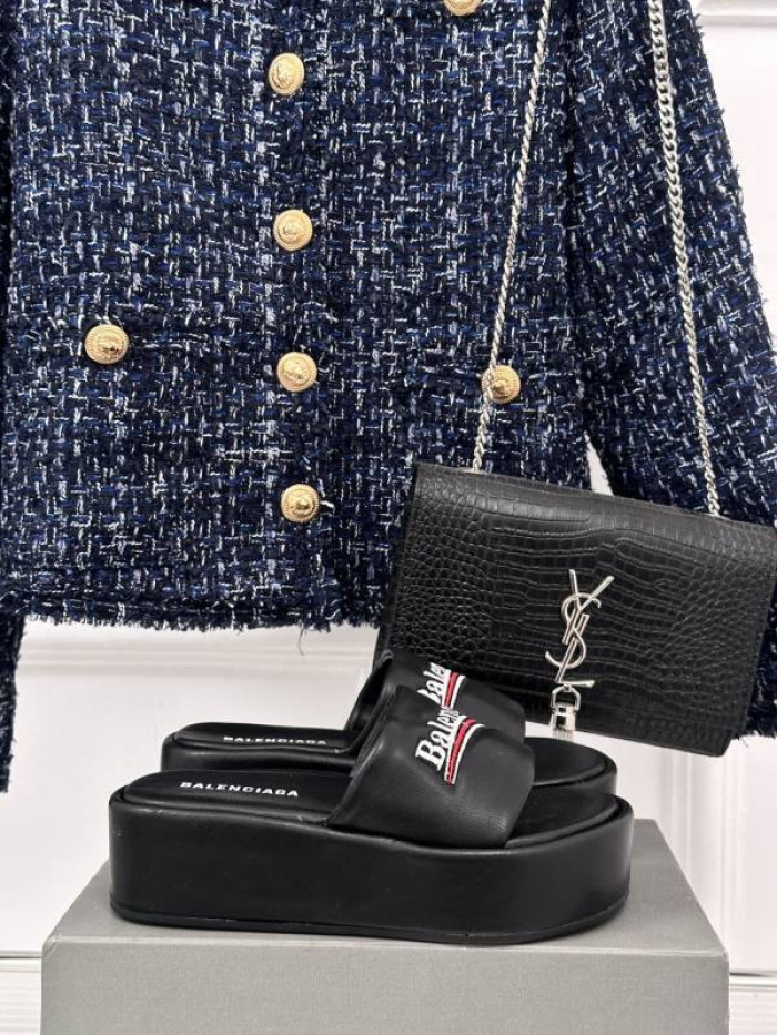 Balenciag* Sandal BS83