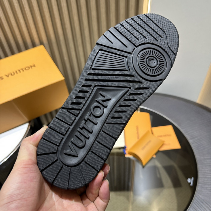 LV snekaers L0000433