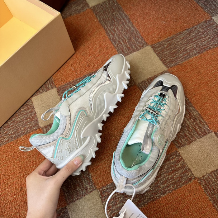 LV snekaers L0000409