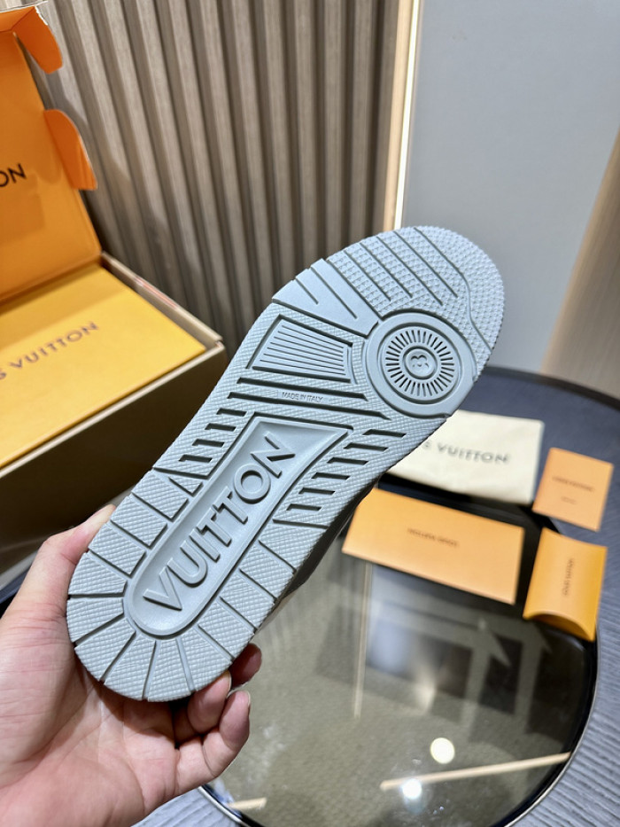 LV snekaers L0000366