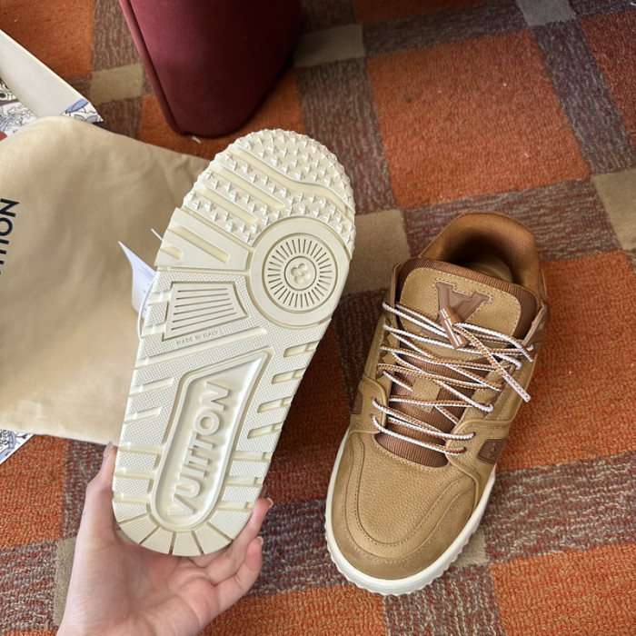 LV snekaers L0000442