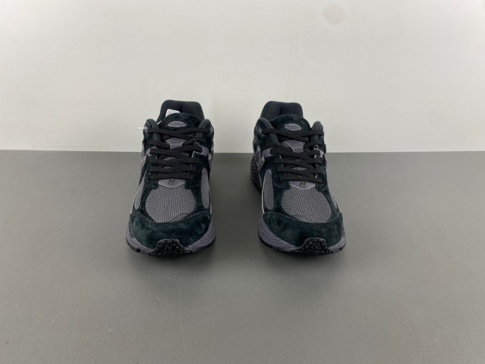 New Balance 2002R Black Dark Grey M2002RBL