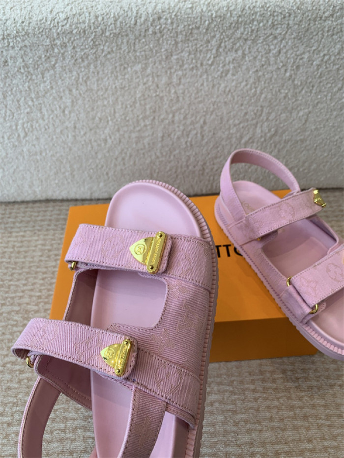 L&V sandal 204