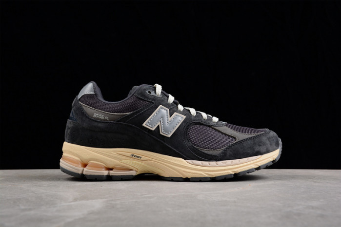 New Balance 2002 M2002RHO