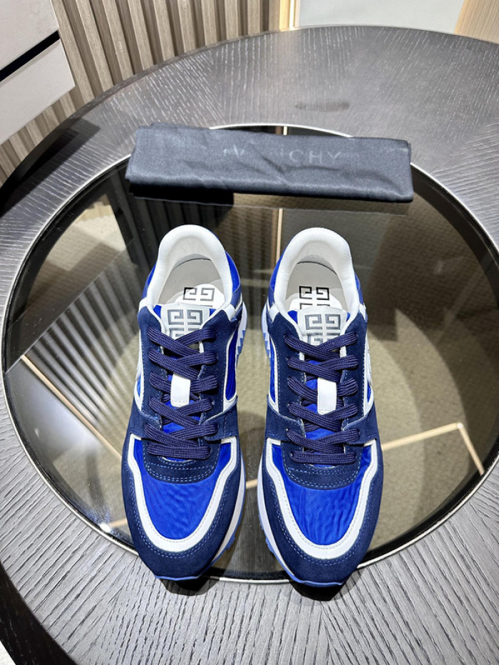 Givenchy Sneakers 660036