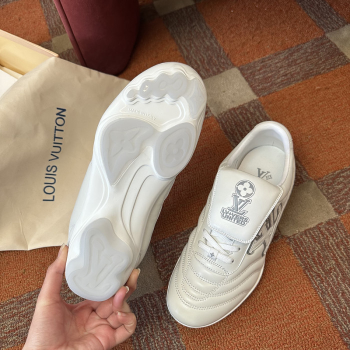 LV snekaers L0000553