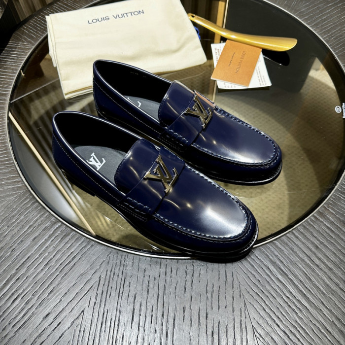 LV LOAFERS L0000611