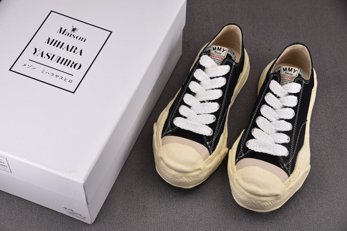 Ma*s*n mihara yasuhiro sneaker mmys55