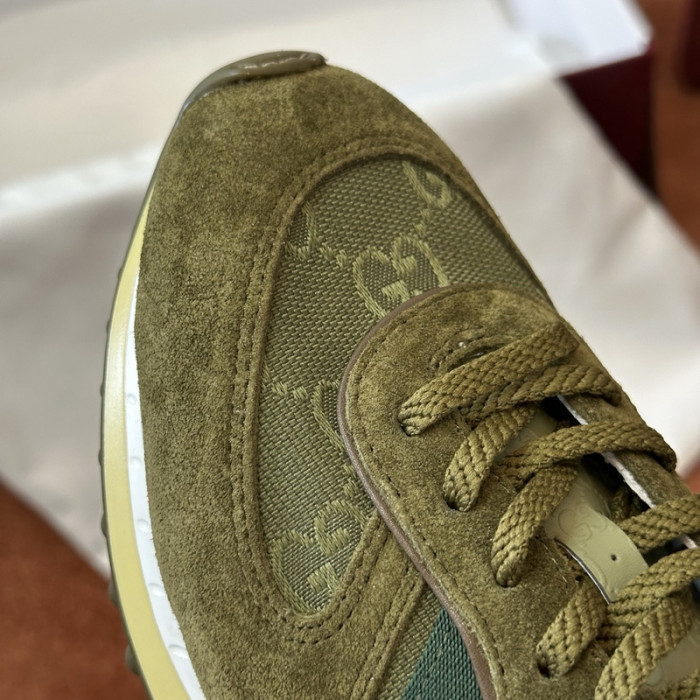 G*u*i* sneaker gc195