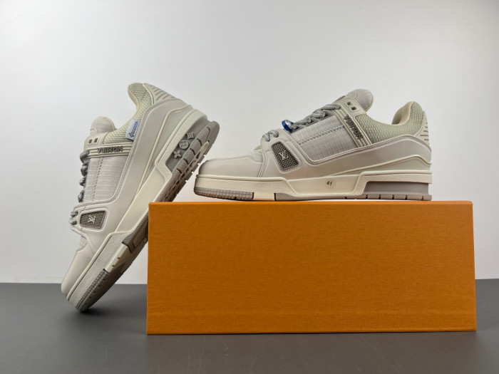 LV snekaers L0000531