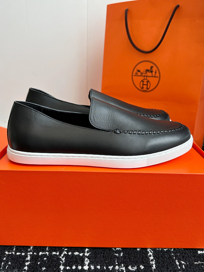 Hermes loafers HM068