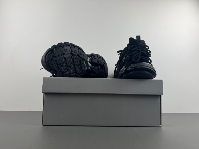 Balenciaga track W3CO1 1000